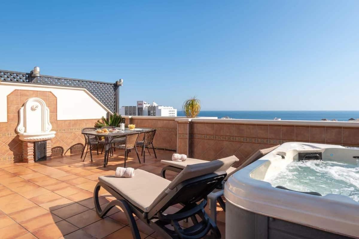 Appartement Stunning Penthouse In The Centre Of Nerja